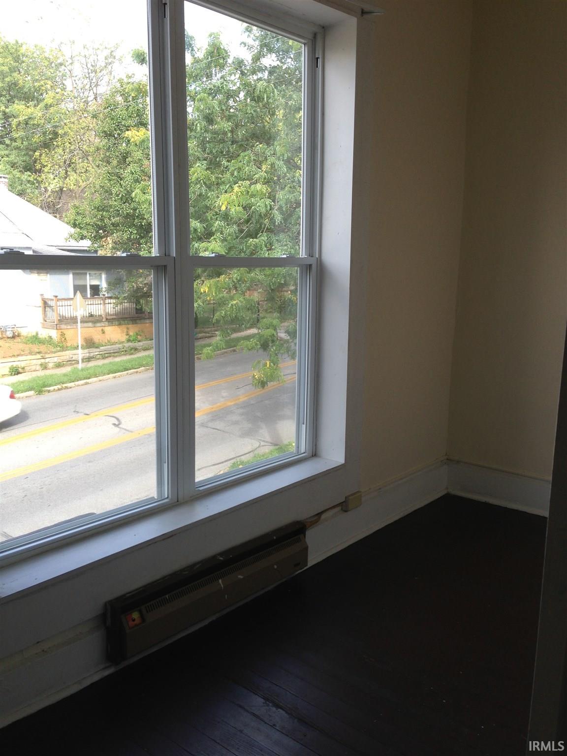 517 South Rogers Street, Unit 2 Bloomington, IN 47403 - Photo 4 of 9