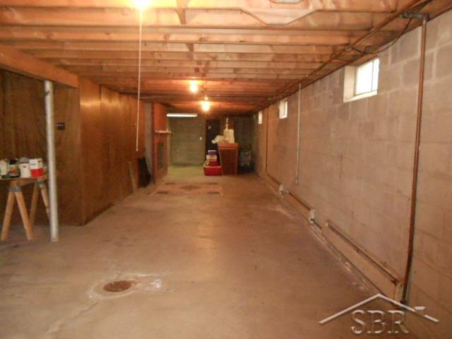 7330 North Gleaner Road Freeland, MI 48623 - Photo 11 of 14 31240311-10.JPG