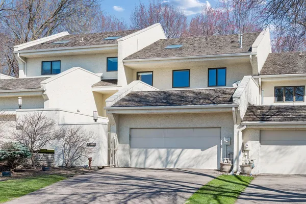 $499,900 | 11620 Vista Drive, Hopkins, MN 55343
