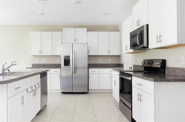 $2,800 | 4914 Wild Senna Boulevard, Tampa, FL 33619