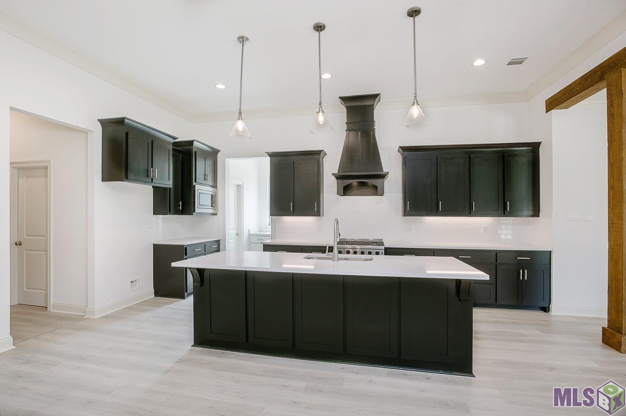 9839 Cane Mill Road Denham Springs, LA 70706 - Photo 4 of 19 Gallery Image 4
