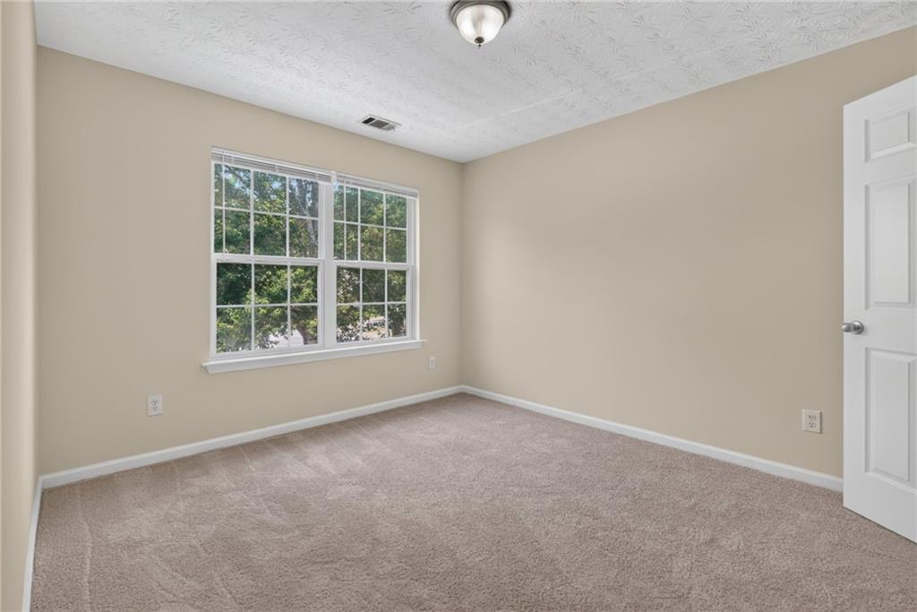 9426 Lakeview Road Union City, GA 30291 - Photo 24 of 36 Gallery Image 24