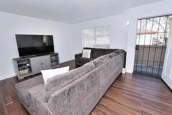 $260,000 | 5309 Winfield Way, Unit 4, Sacramento, CA 95841