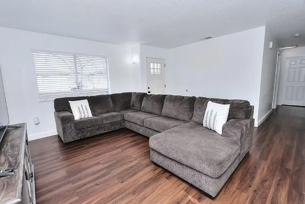 $260,000 | 5309 Winfield Way, Unit 4, Sacramento, CA 95841