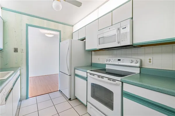 $290,000 | 5600 Munhall Road, Unit 606, Pittsburgh, PA 15217