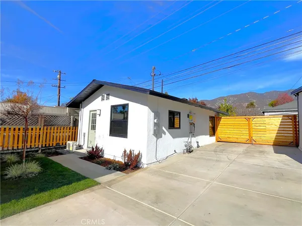 $2,100 | 517 1/2 Wildrose Avenue, Monrovia, CA 91016