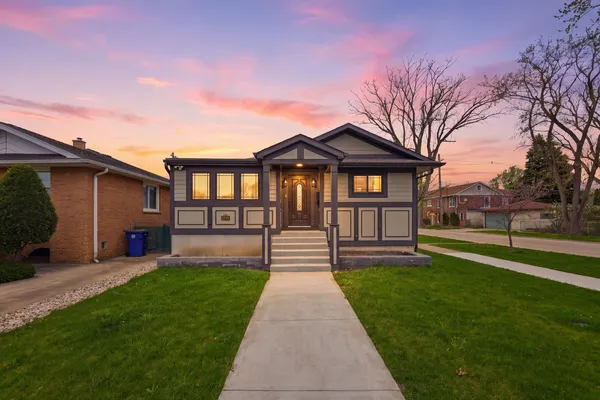 $429,900 | 4400 Wenonah Avenue, Stickney, IL 60402