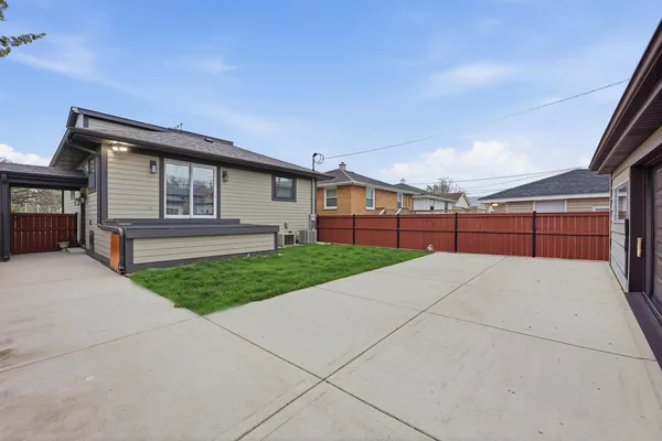 $429,900 | 4400 Wenonah Avenue, Stickney, IL 60402