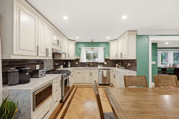 $429,900 | 4400 Wenonah Avenue, Stickney, IL 60402
