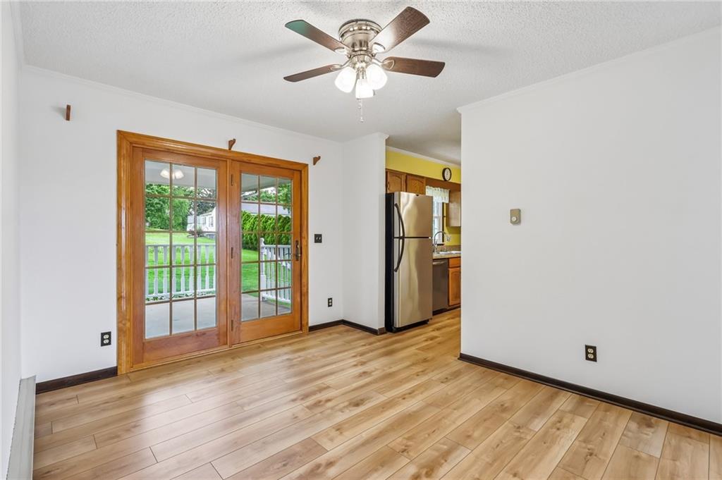 1112 Motor Street New Castle, PA 16101 - Photo 11 of 49