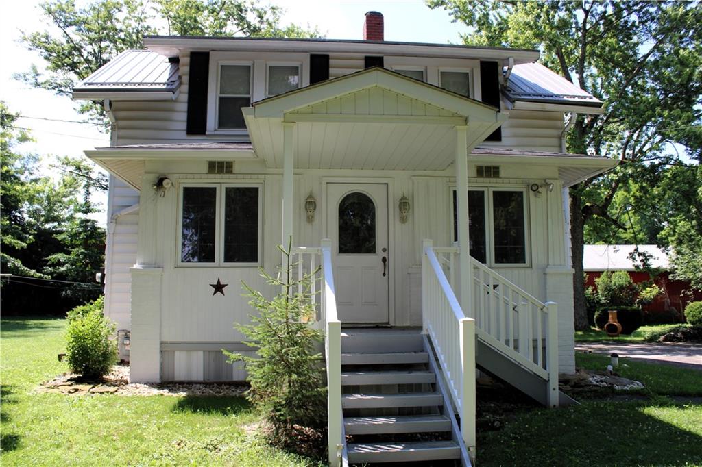 178 North Washington Road Apollo, PA 15613 - Photo 1 of 29 a front view of a house with a yard