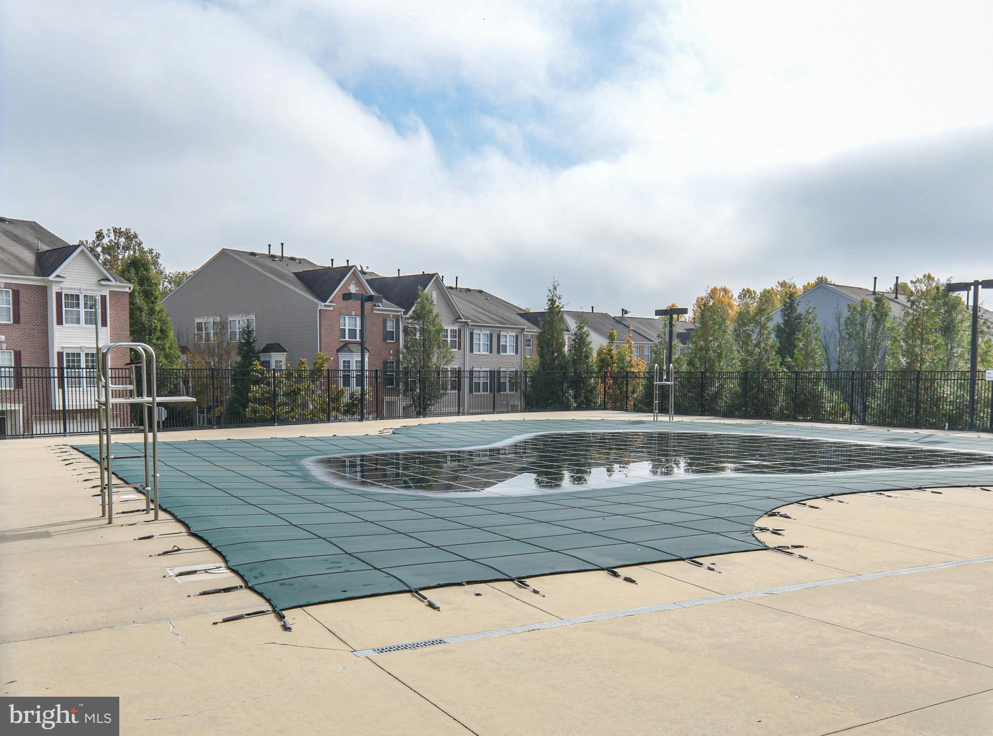 7024 Black Oak Road, Unit 216 Elkridge, MD 21075 - Photo 25 of 30 Community pool