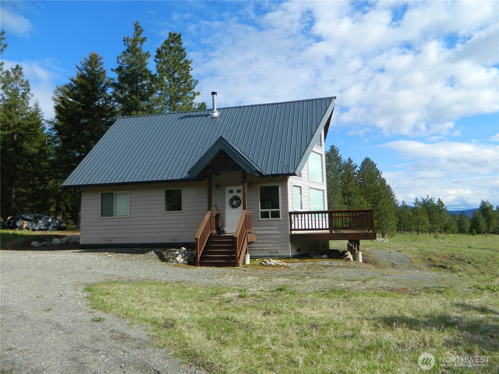 302 Summer Road Tonasket, WA 98855 - Photo 8 of 26 Gallery Image 8