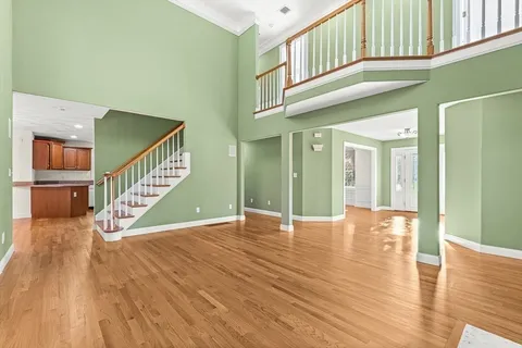 $1,049,000 | 109 Meadow Creek Drive, Dracut, MA 01826