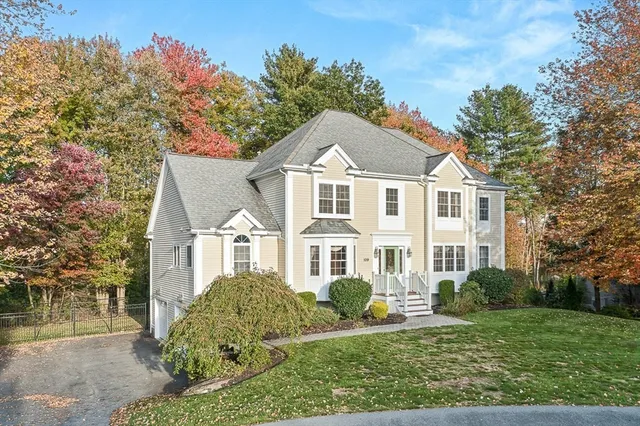 $1,049,000 | 109 Meadow Creek Drive, Dracut, MA 01826