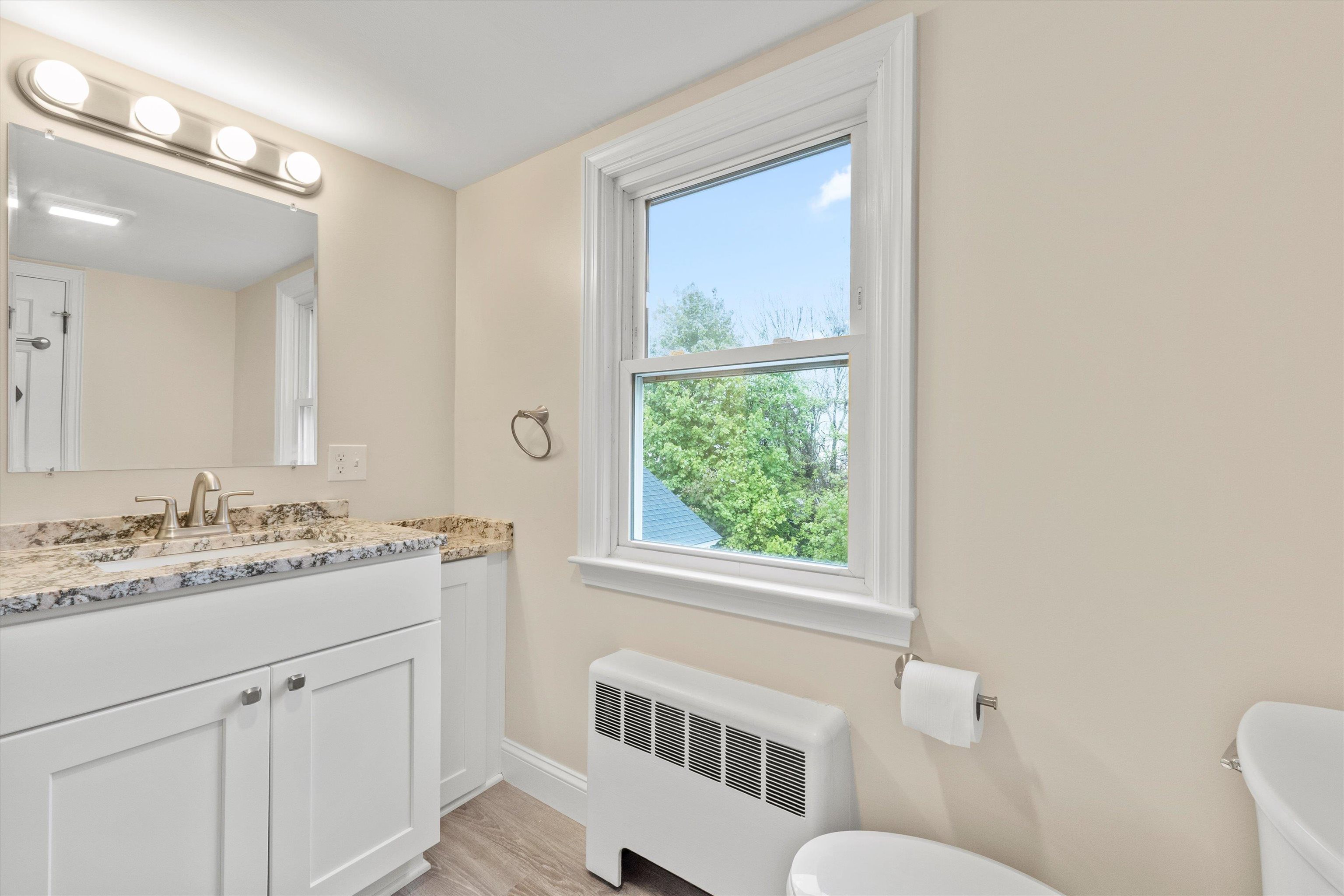 846 Howe Street Manchester, NH 03103 - Photo 20 of 42