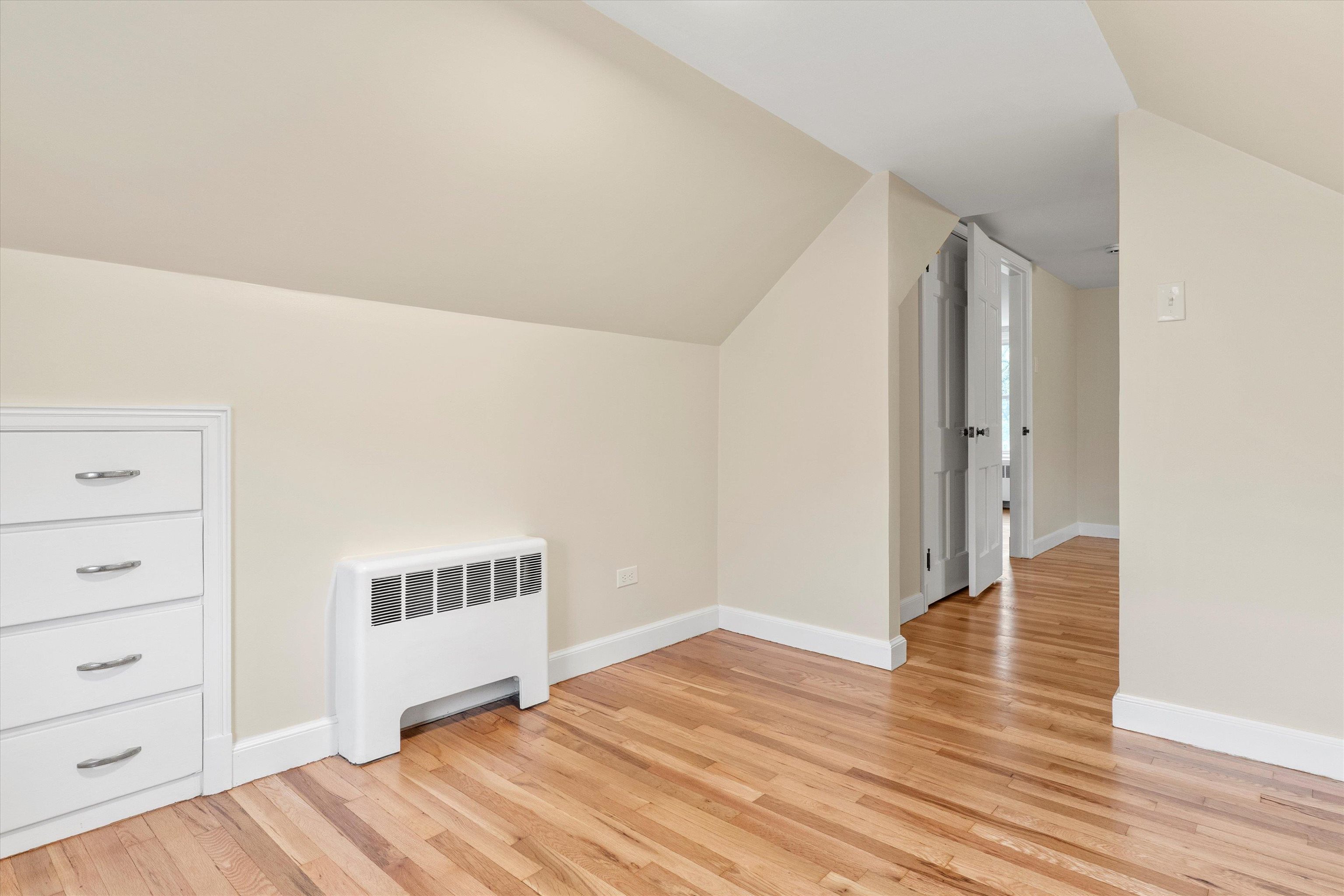 846 Howe Street Manchester, NH 03103 - Photo 28 of 42