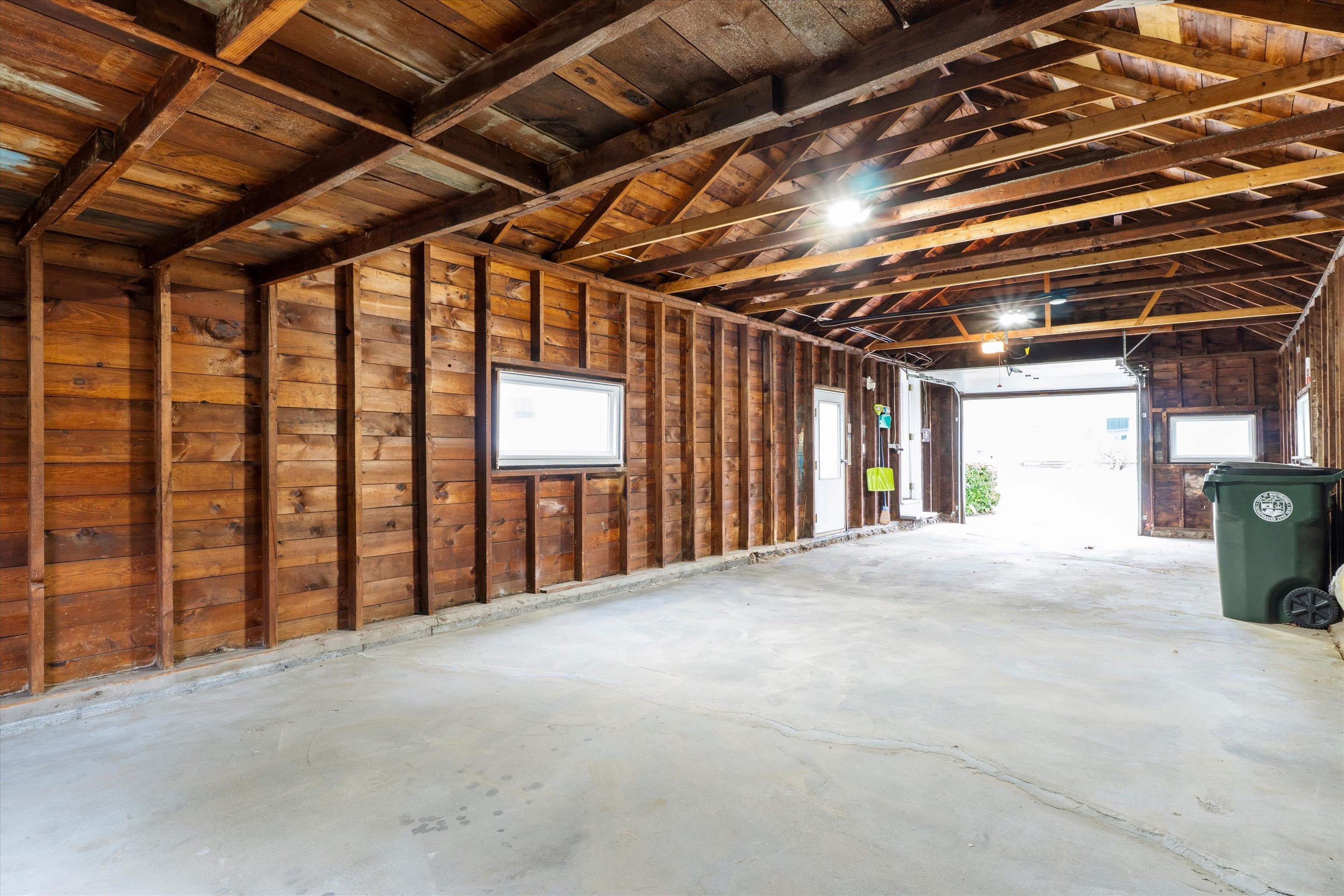 846 Howe Street Manchester, NH 03103 - Photo 38 of 42