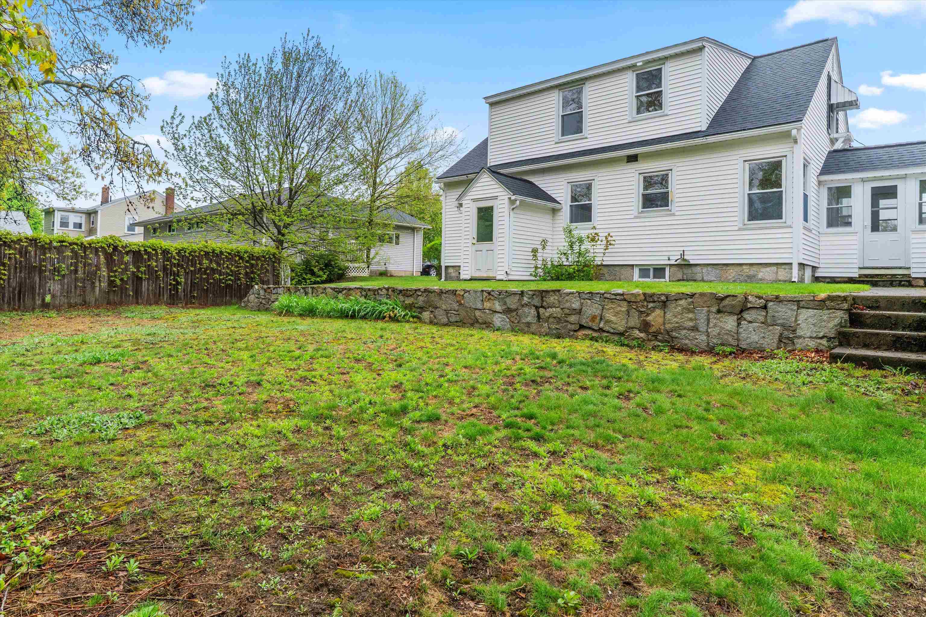 846 Howe Street Manchester, NH 03103 - Photo 42 of 42