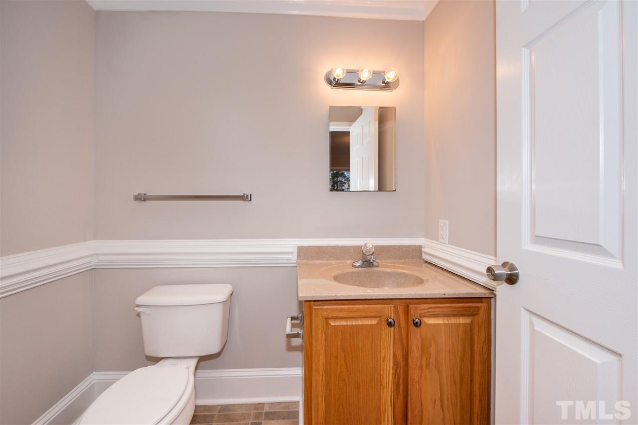 530 South Pleasant Coates Road Benson, NC 27504 - Photo 14 of 26 Gallery Image 14