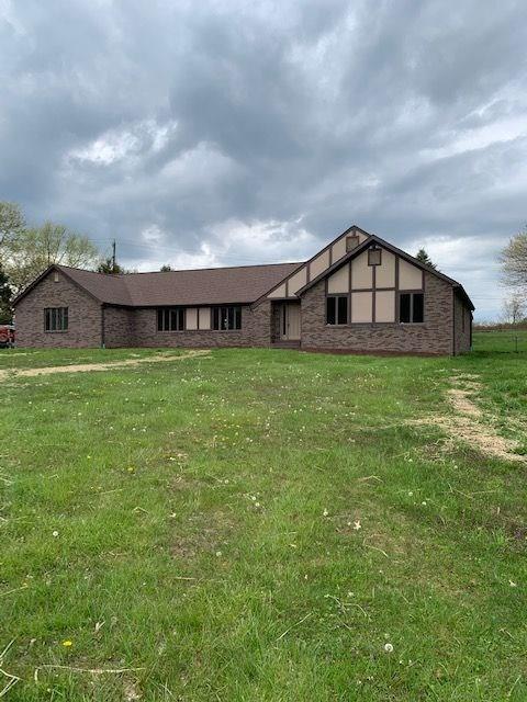 233 Monkey Wrench Road Irwin, PA 15642 - Photo 1 of 25 Gallery Image 1