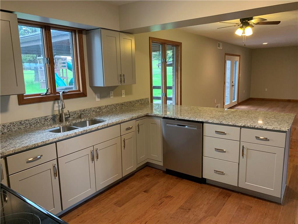 233 Monkey Wrench Road Irwin, PA 15642 - Photo 5 of 25 Gallery Image 5