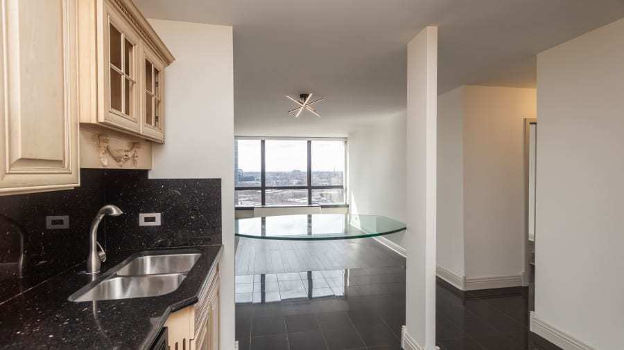 5415 North Sheridan Road, Unit 1414 Chicago, IL 60640 - Photo 16 of 29