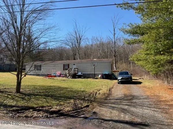 $159,999 | 1163 Lake Henry Road, Lake Ariel, PA 18436