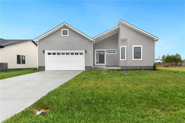 $499,500 | 149 South Linn Valley Drive, Linn Valley, KS 66040