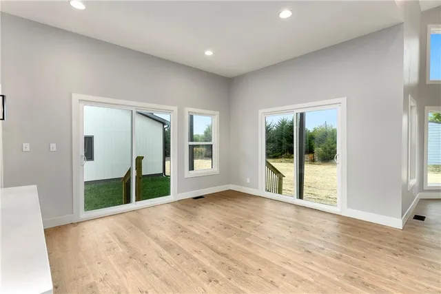 $499,500 | 149 South Linn Valley Drive, Linn Valley, KS 66040