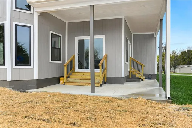 $499,500 | 149 South Linn Valley Drive, Linn Valley, KS 66040