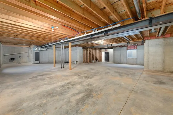 $499,500 | 149 South Linn Valley Drive, Linn Valley, KS 66040