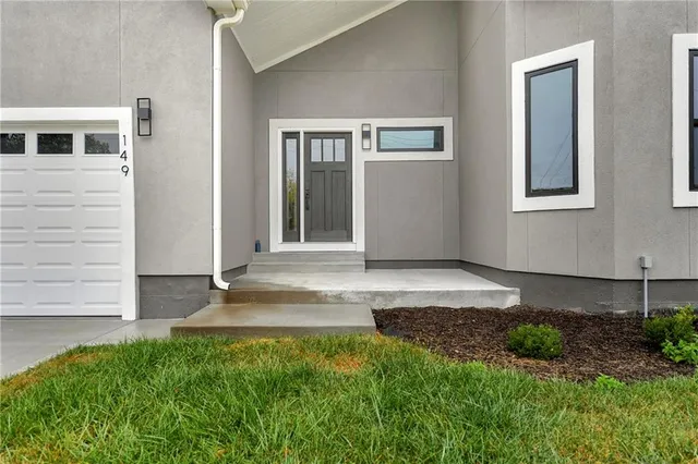 $499,500 | 149 South Linn Valley Drive, Linn Valley, KS 66040