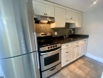 $2,000 | 35 Broad Street, Unit 3, Newburyport, MA 01950