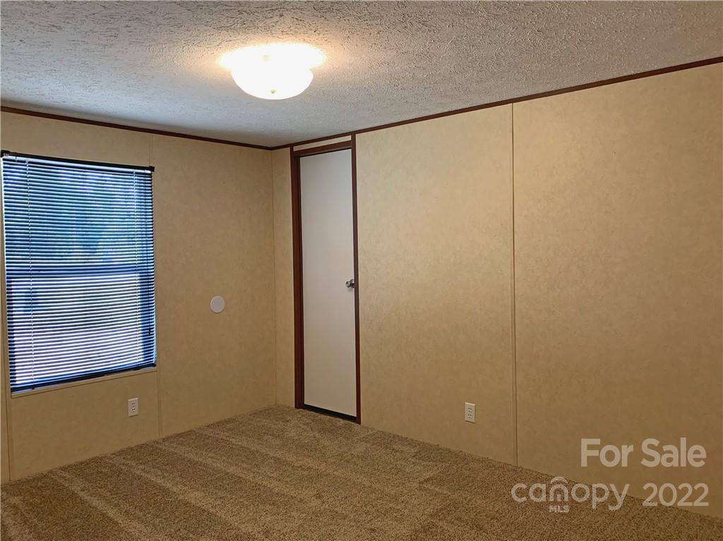 175 Mosley Road Blacksburg, SC 29702 - Photo 22 of 23 a view of an empty room