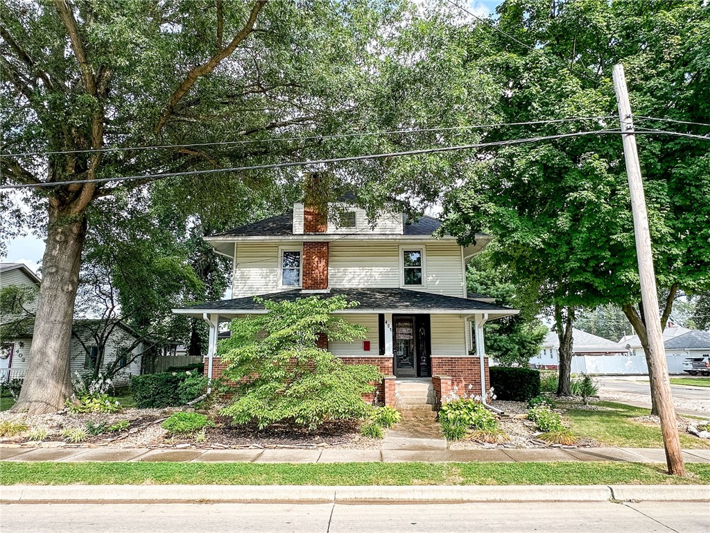 401 North Range Street Oblong, IL 62449 - Photo 1 of 42