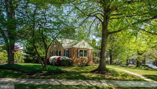 $1,139,000 | 944 North Potomac Street, Arlington, VA 22205