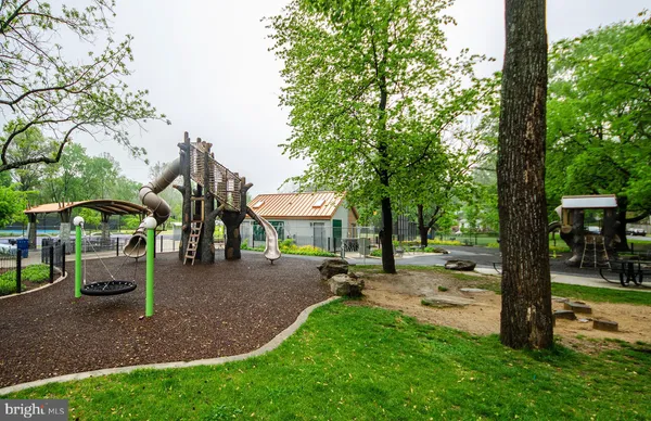 $1,139,000 | 944 North Potomac Street, Arlington, VA 22205