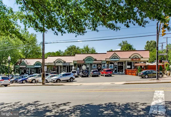 $1,139,000 | 944 North Potomac Street, Arlington, VA 22205