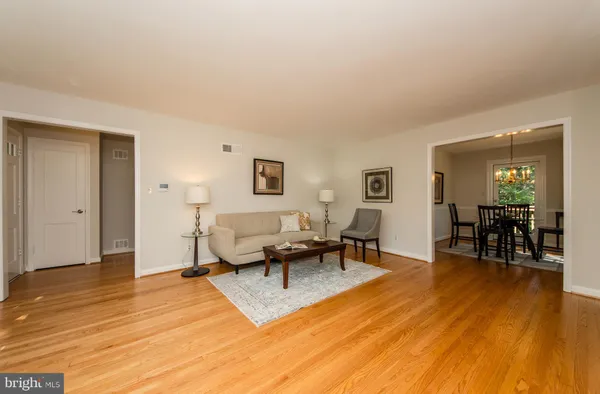 $1,139,000 | 944 North Potomac Street, Arlington, VA 22205