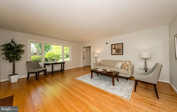 $1,139,000 | 944 North Potomac Street, Arlington, VA 22205
