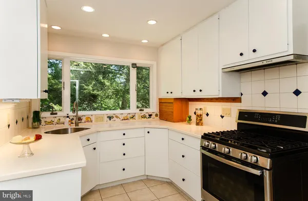 $1,139,000 | 944 North Potomac Street, Arlington, VA 22205