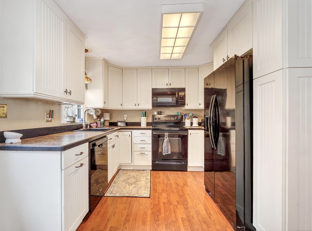 271 Hoyts Wharf Road Groton, MA 01450 - Photo 2 of 42 Gallery Image 2