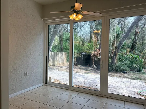 $1,998 | 4135 Quail Briar Drive, Valrico, FL 33596