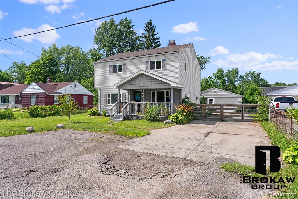 7087 Lapeer Road Davison, MI 48423 - Photo 4 of 37