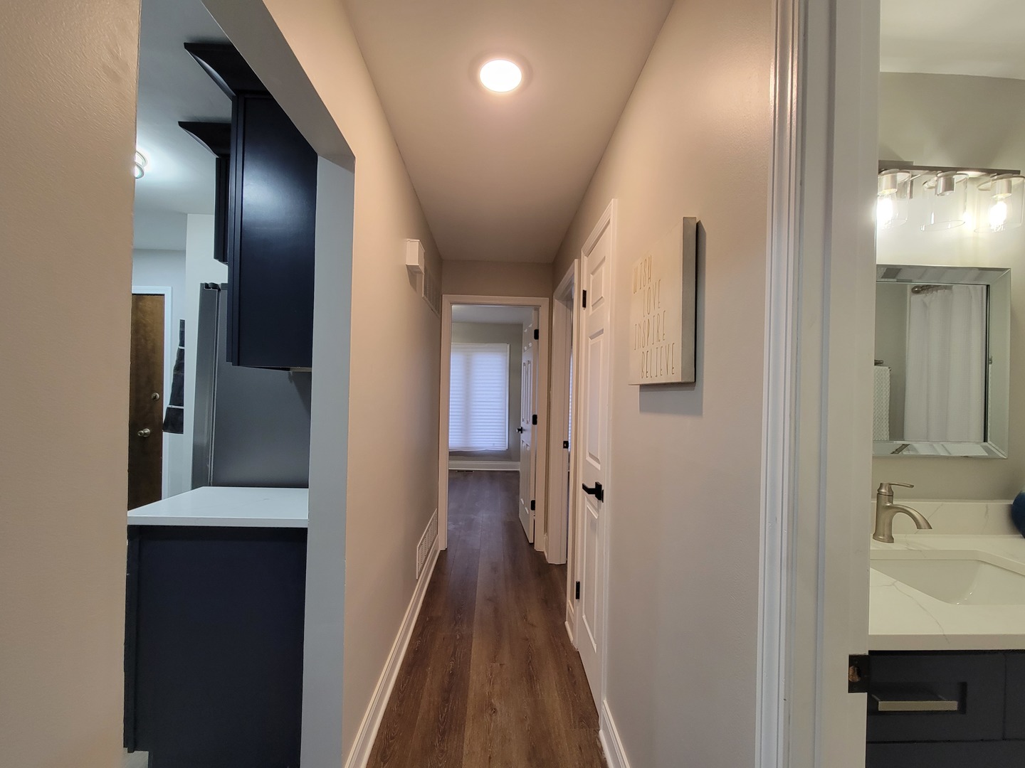 1100 Holbrook Road, Unit H Homewood, IL 60430 - Photo 5 of 14 a view of a hallway with wooden floor