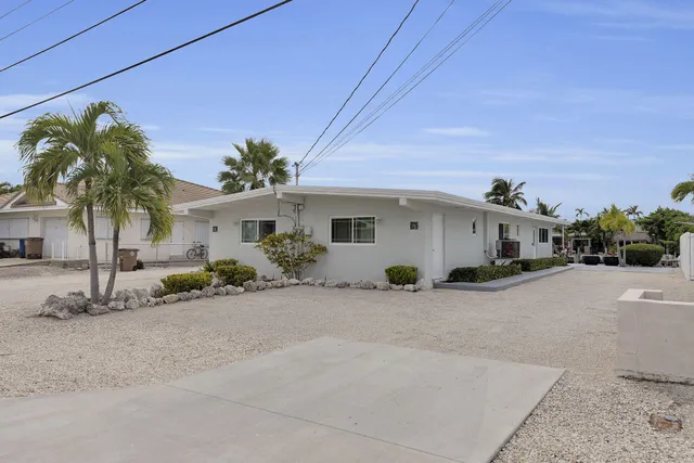 a view of a house with a outdoor space