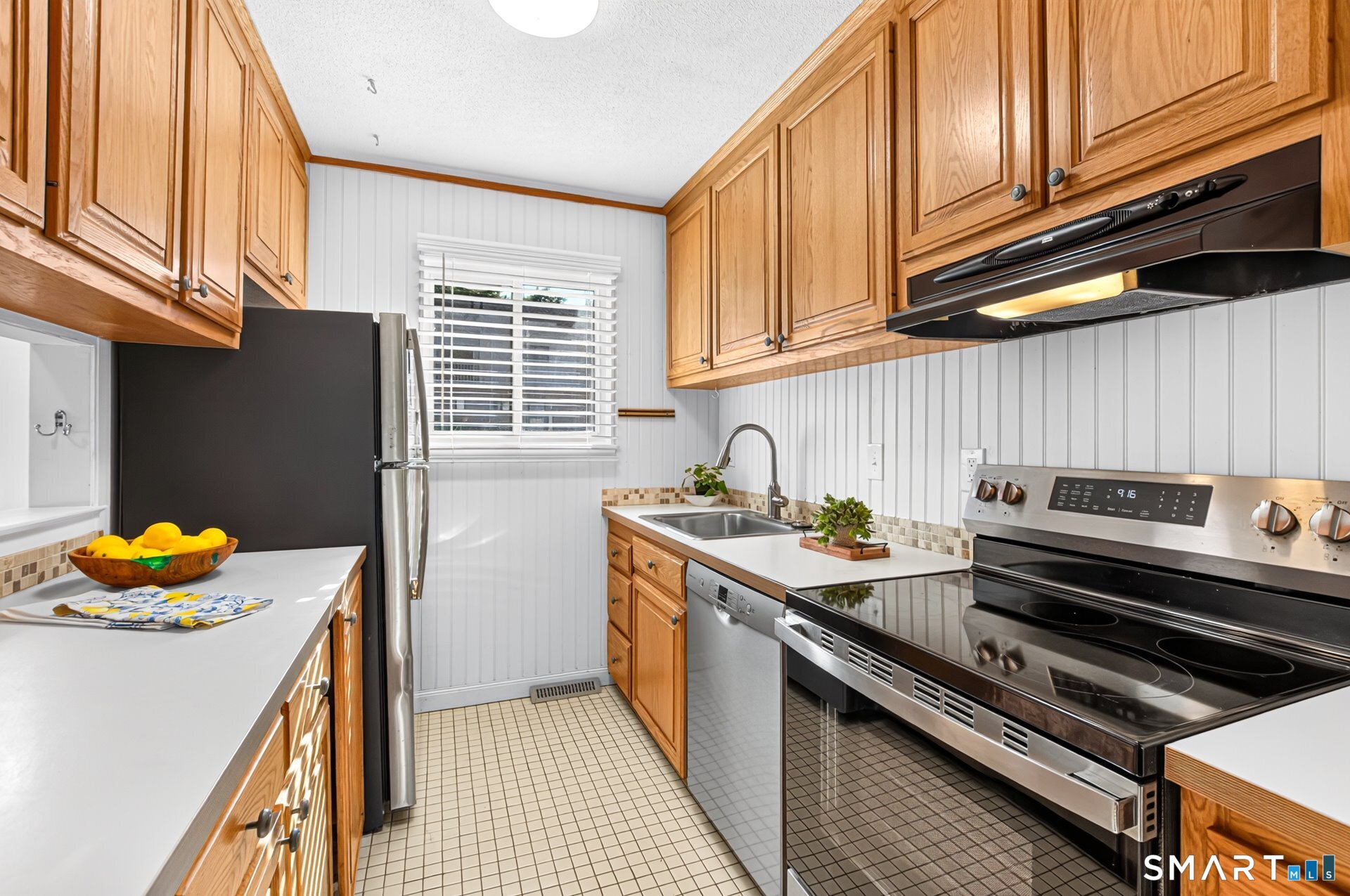 810 Timber Lane, Unit 810 Canton, CT 06019 - Photo 16 of 36 Gallery Image 16