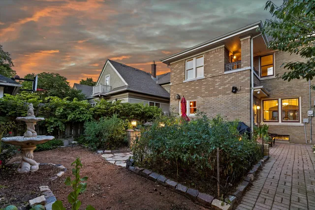 $749,900 | 4101 North Morris Boulevard, Shorewood, WI 53211