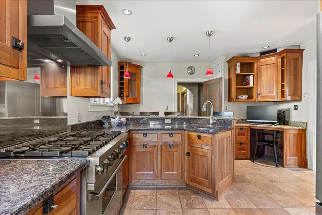 $749,900 | 4101 North Morris Boulevard, Shorewood, WI 53211